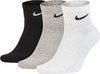 Nike Everyday Essential